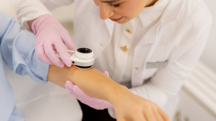 ¿Por qué es importante una valoración dermatológica?